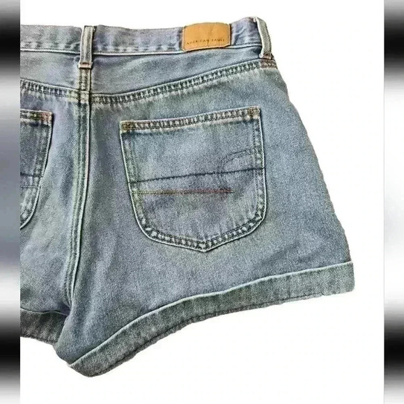 American Eagle Womens Medium Wash High Rise Mom Short 8 - Picture 4 of 10